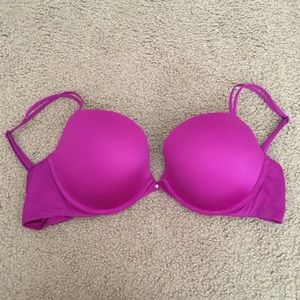 34DD Victoria’s Secret ‘Very Sexy Push-up’ Bra